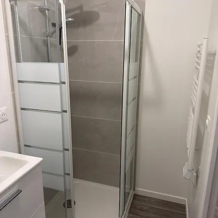 Apartamento Studio, Atypique